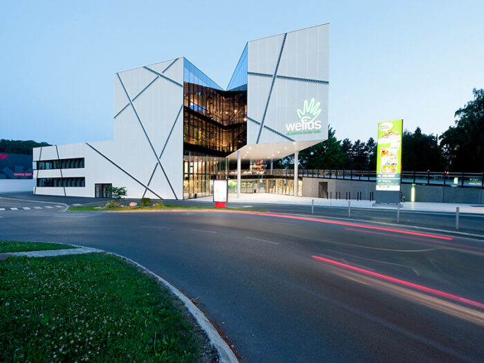 Fotovoltaik-Metall-Fassade, Sonderlösung für Metallfassaden von V-MET.